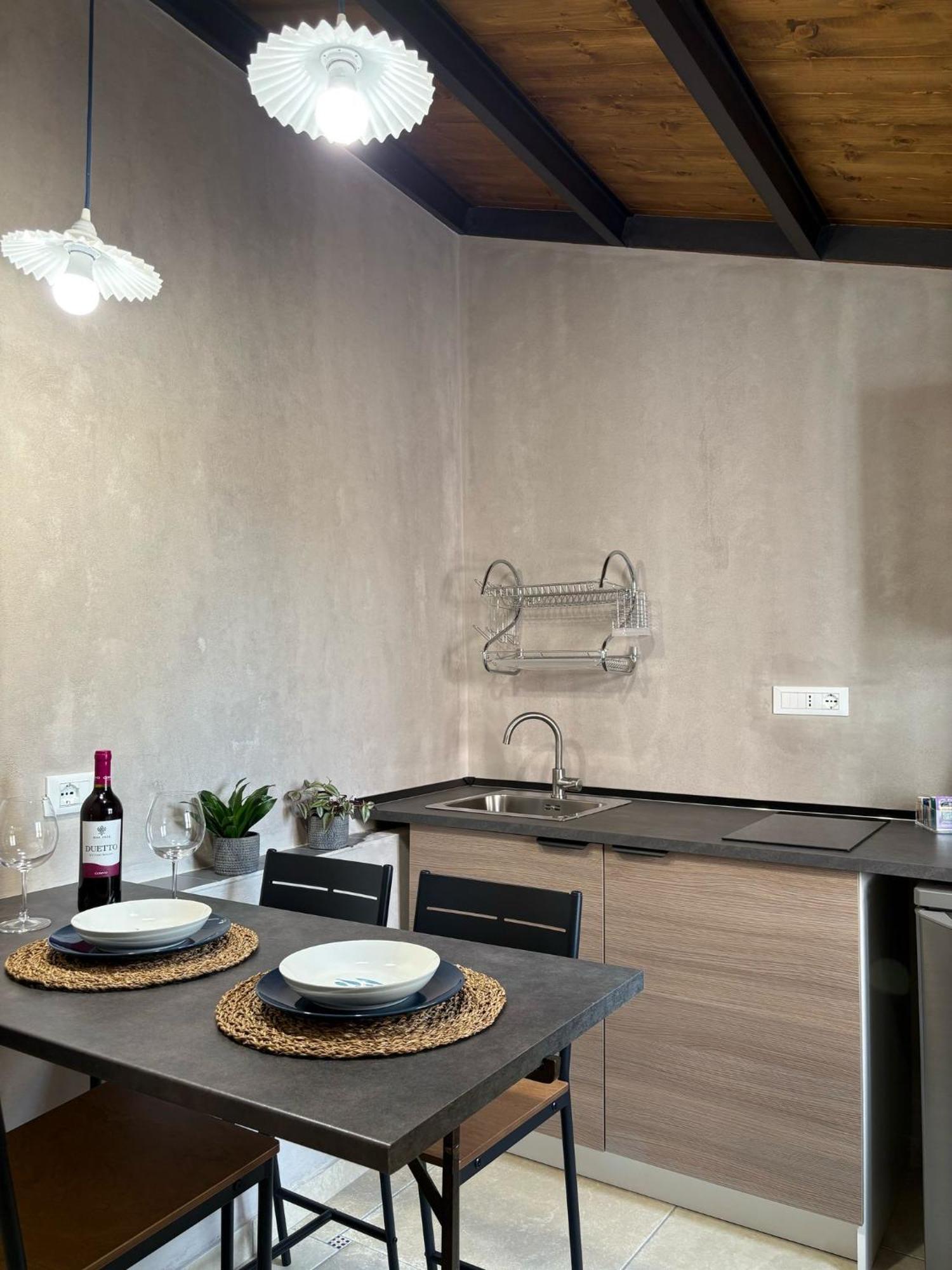 Al Cortile Del Seminario Apartment เชฟาลู ภายนอก รูปภาพ